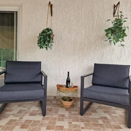 Gabriella House Policnik