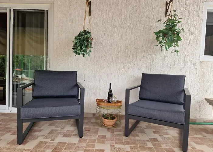 Gabriella House Poličnik